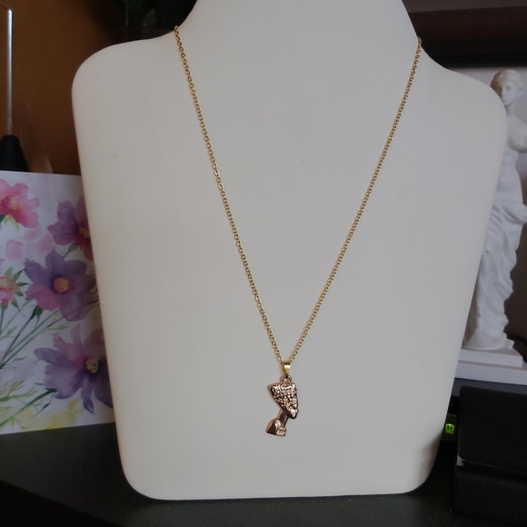 2 for 20$: Fashion Gold Tone Necklace - Picture 2 of 3